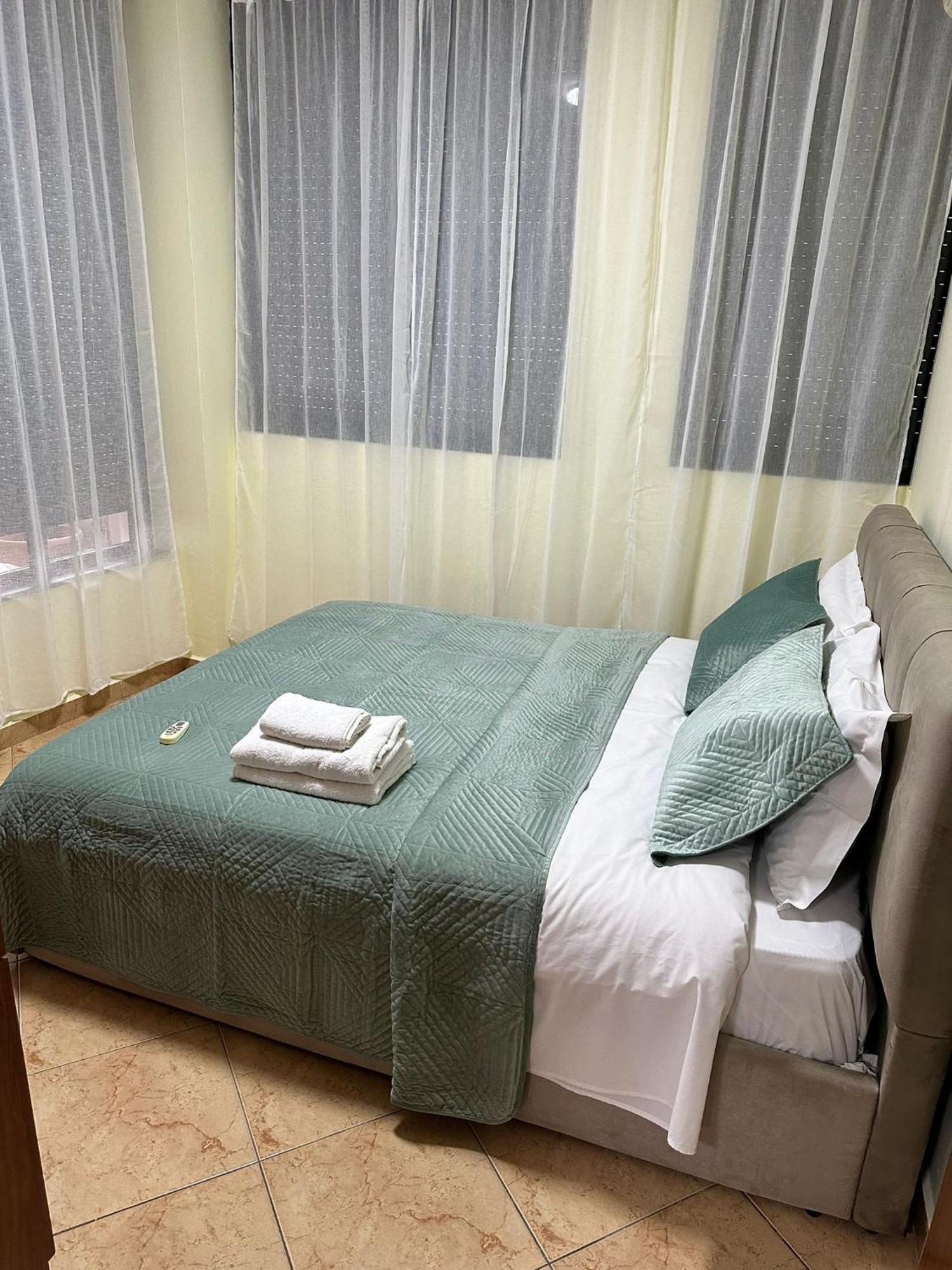 Appartement Downtown Penthouse Tirana
