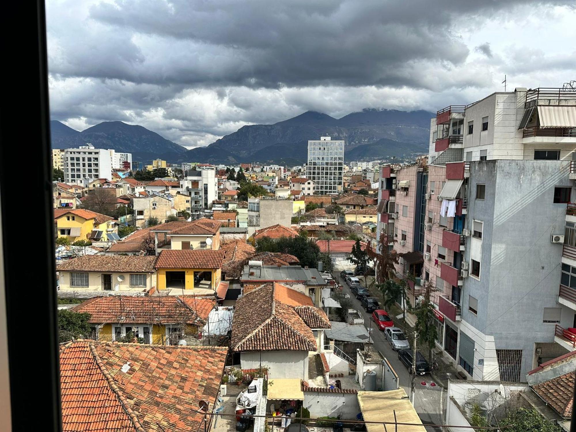 Downtown Penthouse Appartement Tirana